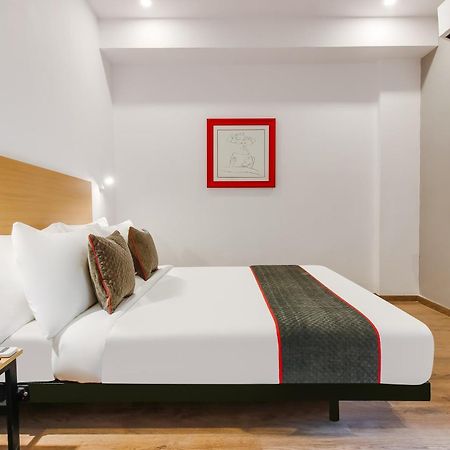 Super Townhouse The Cinco Hotel Near Esi Hospital حيدر أباد المظهر الخارجي الصورة