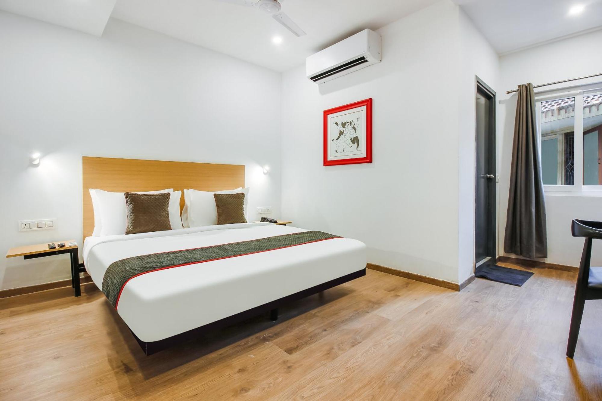 Super Townhouse The Cinco Hotel Near Esi Hospital حيدر أباد المظهر الخارجي الصورة