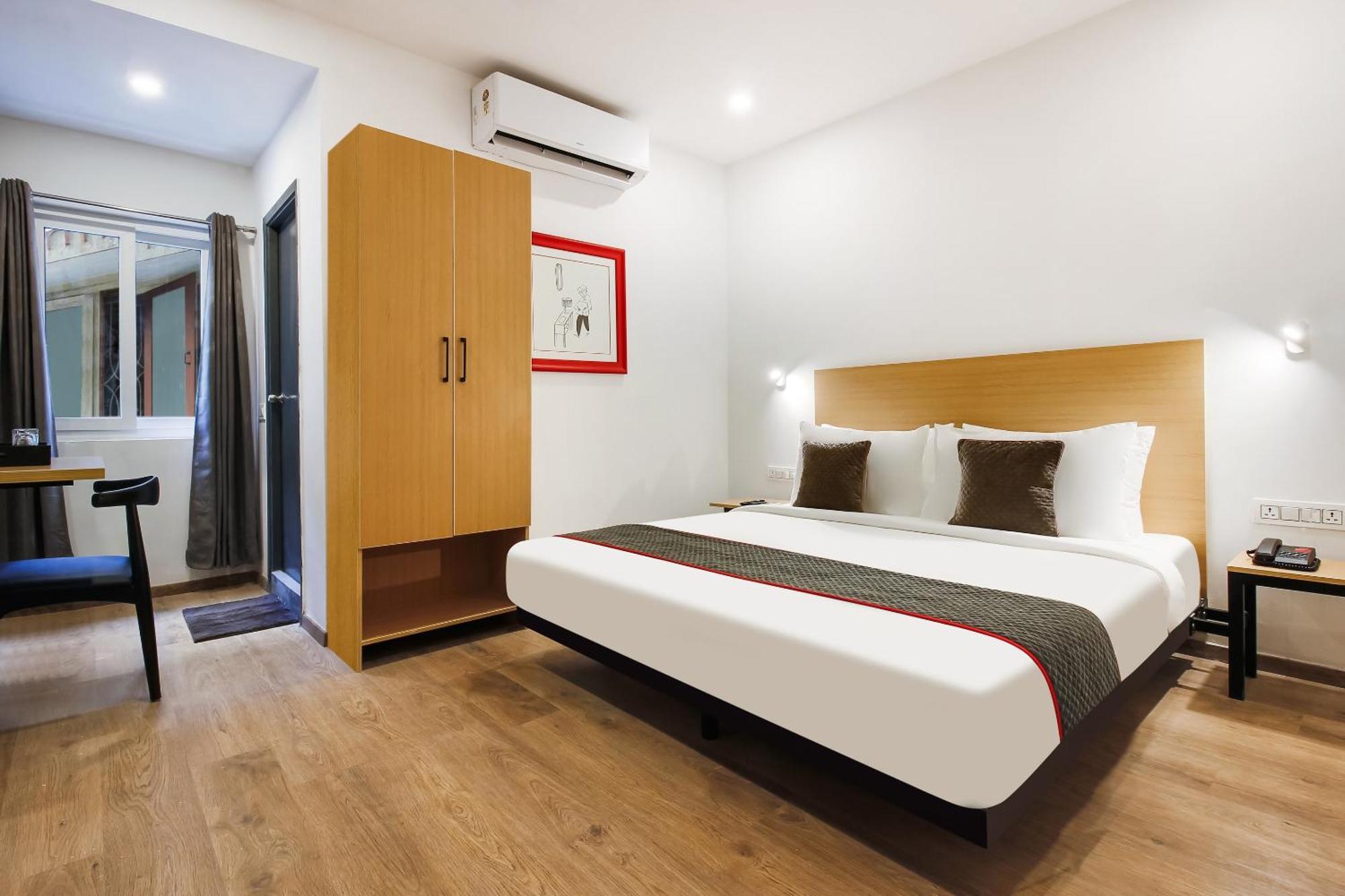 Super Townhouse The Cinco Hotel Near Esi Hospital حيدر أباد المظهر الخارجي الصورة